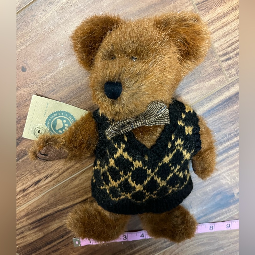 - Boyd’s Bears 20th Anniversary small Teddy bear, new with tags